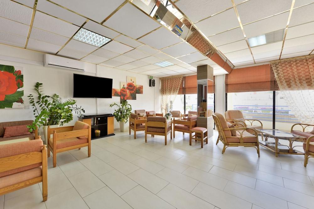 Napa Apts Agia Napa